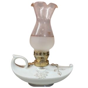 Elegant White and Gold Ceramic Oil Lamp